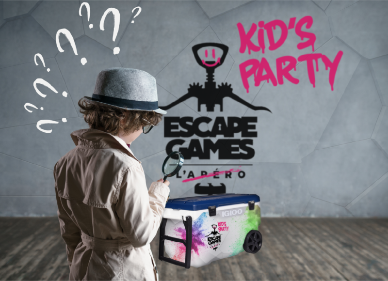 Une Kidsparty avec un enfant qui est intrigué par la boite